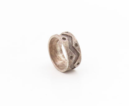 925 Sterling Silver Vintage Ring Carved Tribal Pattern Wide Band  Sz 6  RG34395