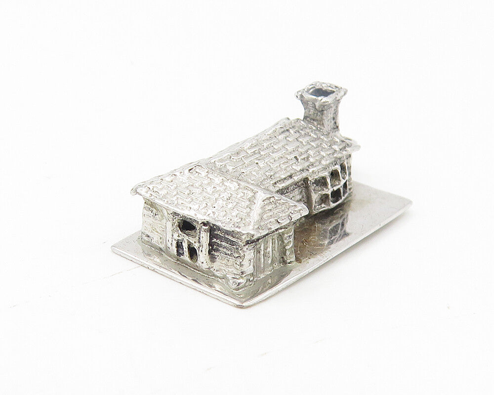 925 Sterling Silver  Vintage Shiny Petite Suburban House Motif Pendant  PT9034