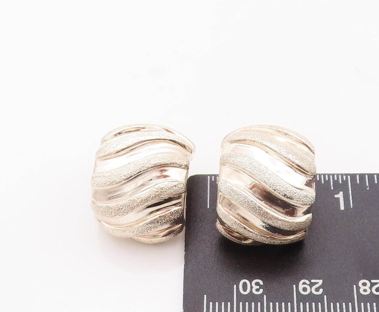 925 Sterling Silver Vintage Earrings Swirly Carved Waves Broad Hoop EG13145