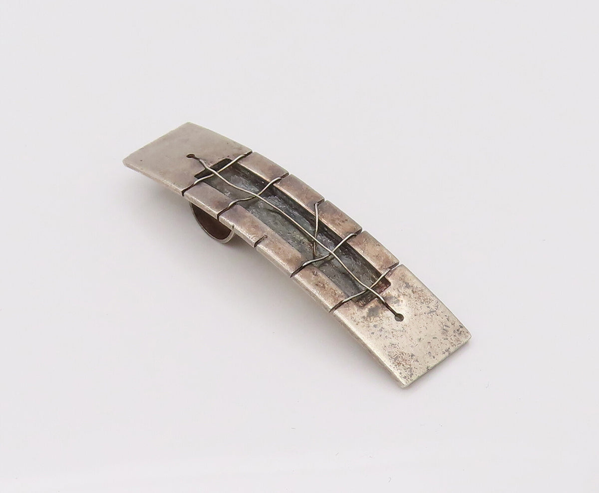 925 Sterling Silver  Vintage Modernist Rectangular Wired Plate Pendant PT22189