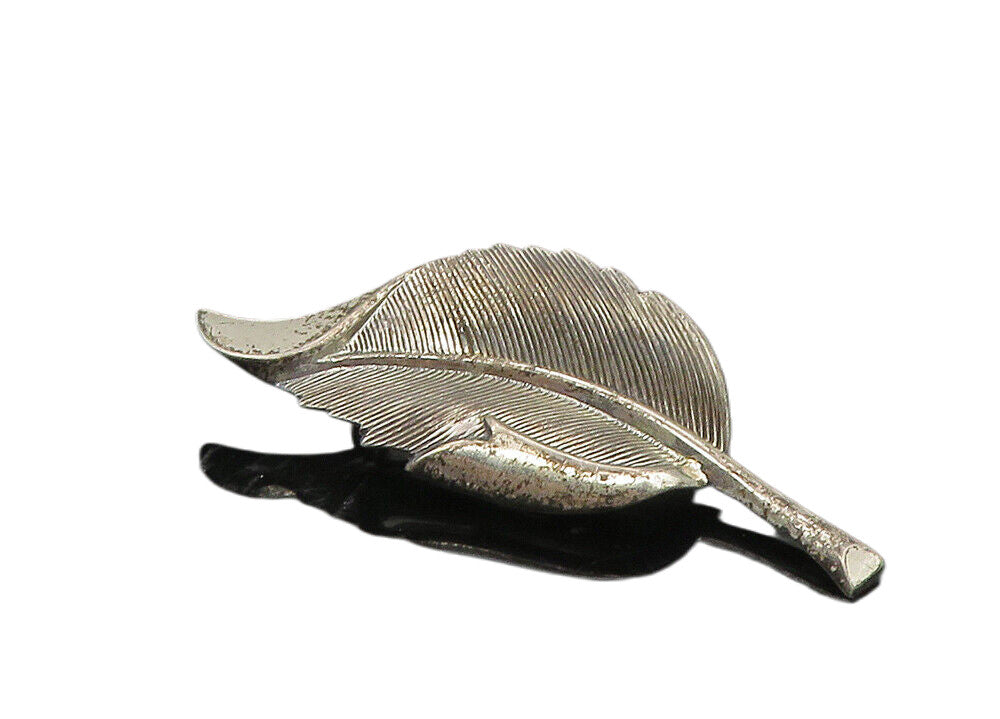 BEAU 925 Sterling Silver  Vintage Shiny Single Leaf Motif Brooch Pin  BP4037