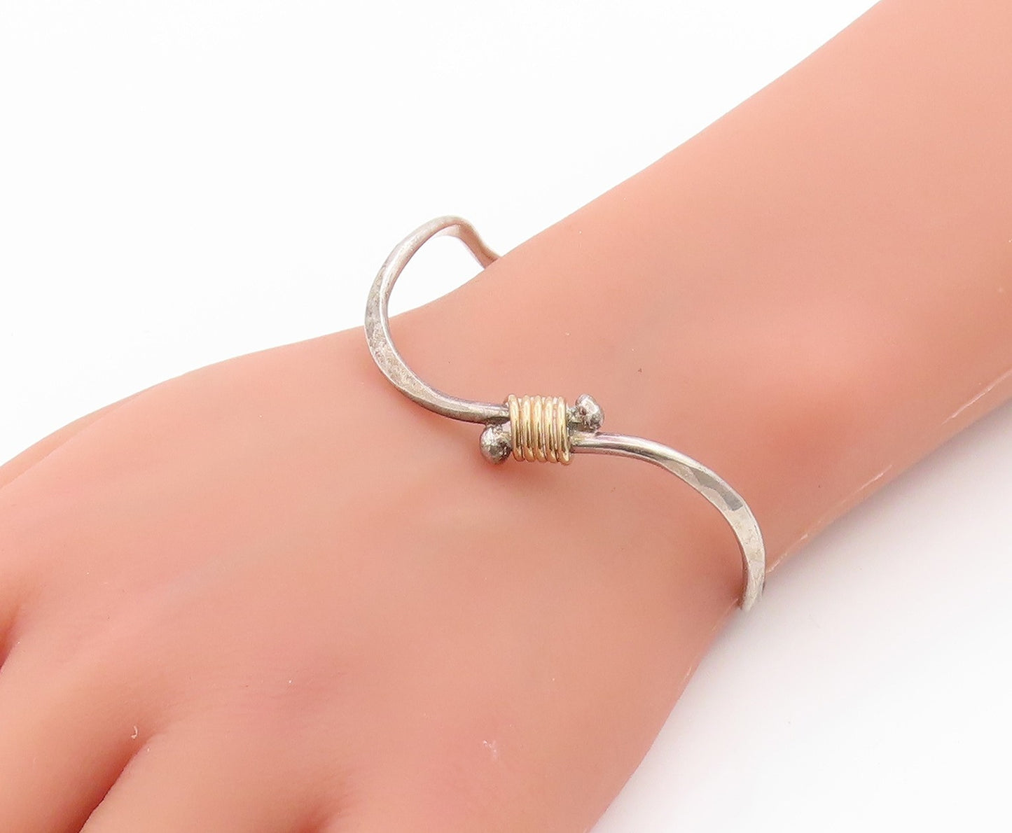 925 Sterling Silver Vintage Bracelet Modernist Wave Design Cut Cuff  BT11355