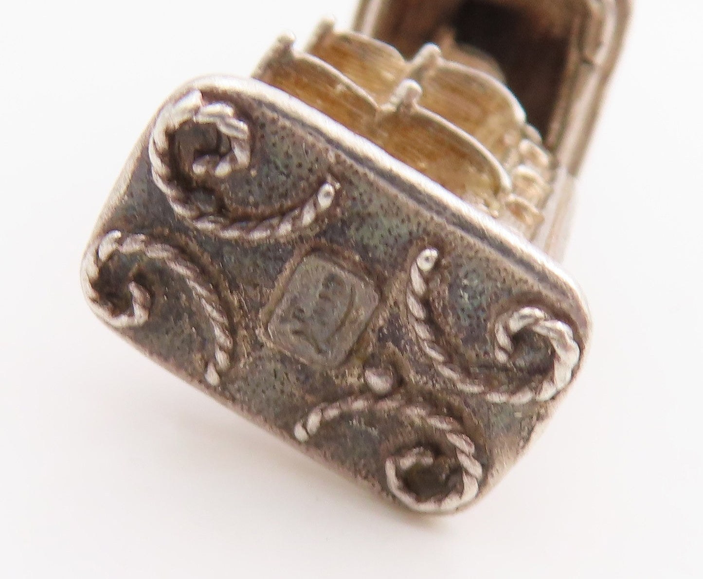 925 Sterling Silver Vintage Pendant 3D Miniature Potbelly Stove Charm  PT25244