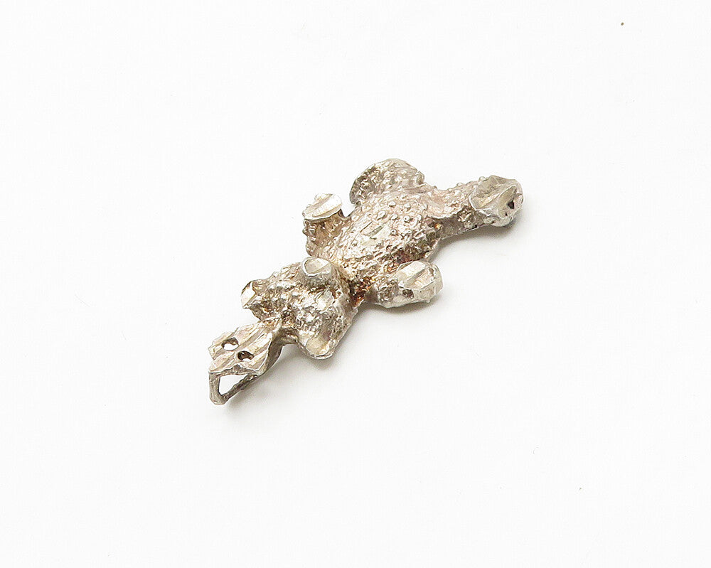 925 Sterling Silver  Vintage Diamond Cut Teddy Bear Motif Pendant  PT13952