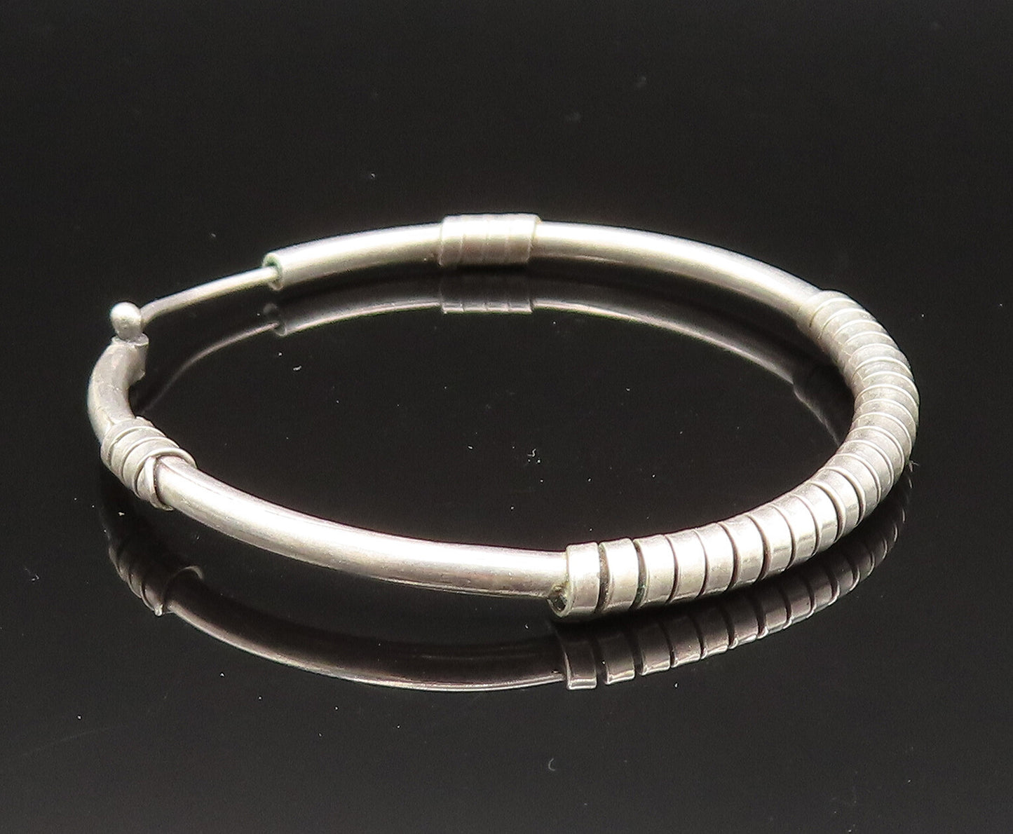 925 Sterling Silver  Vintage Spiral Ring Wrapped Hoop Earrings  EG11715