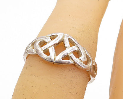 SOLVAR IRELAND 925 Silver  Vintage Shiny Celtic Knot Band Ring Sz 6  RG4166