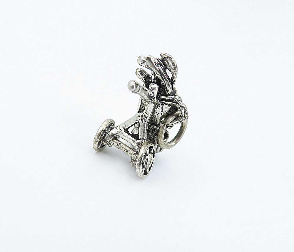 925 Sterling Silver  Vintage Petite Bag Of Golf Clubs Sports Pendant  PT4935