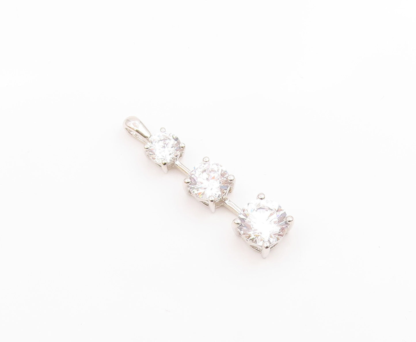 925 Sterling Silver  Vintage Shiny Graduating Cubic Zirconia Pendant  PT17400