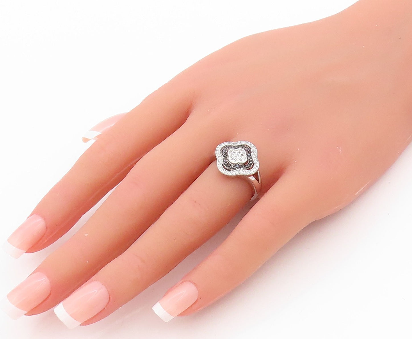 925 Sterling Silver Vintage Ring Black & White CZ Bands Flower  Sz 6  RG33381
