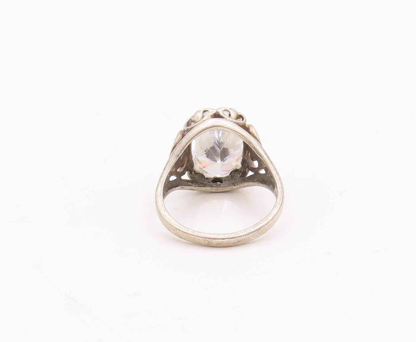 925 Sterling Silver Vintage Ring Cutout Heart Design Oval CZ  Sz 6  RG29060