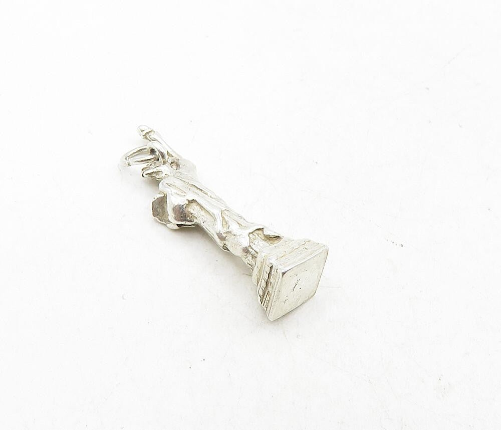 925 Sterling Silver  Vintage Petite Shiny Statue Of Liberty Pendant  PT6800