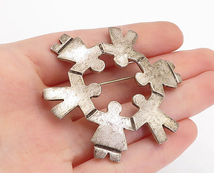 925 Sterling Silver  Vintage People Holding Hands Unity Brooch Pin  BP1451