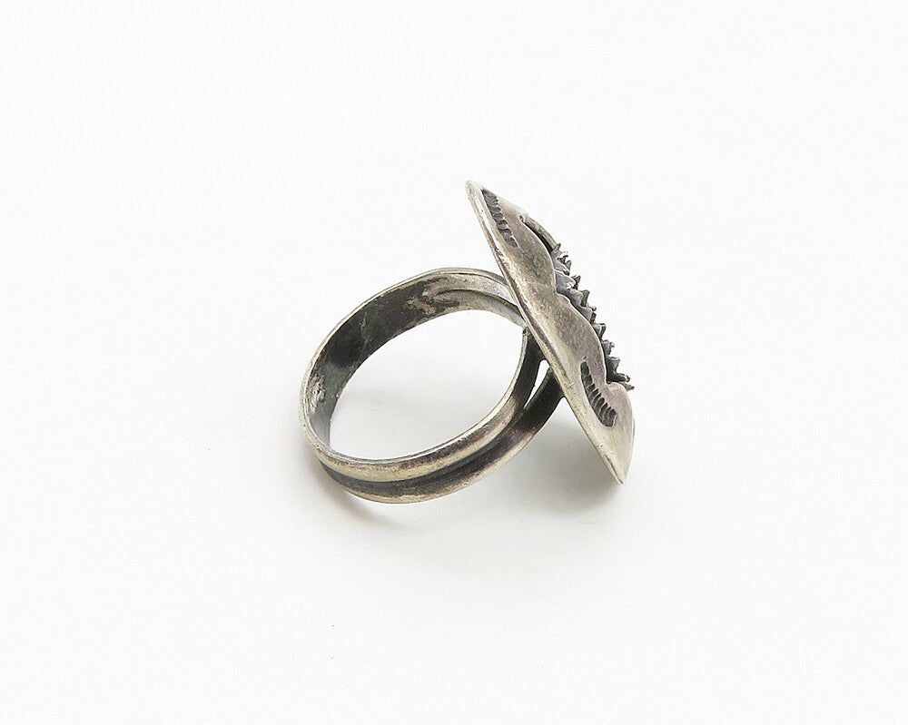 NAVAJO 925 Silver  Vintage Etched Detail Dark Tone Band Ring Sz 7  RG17693