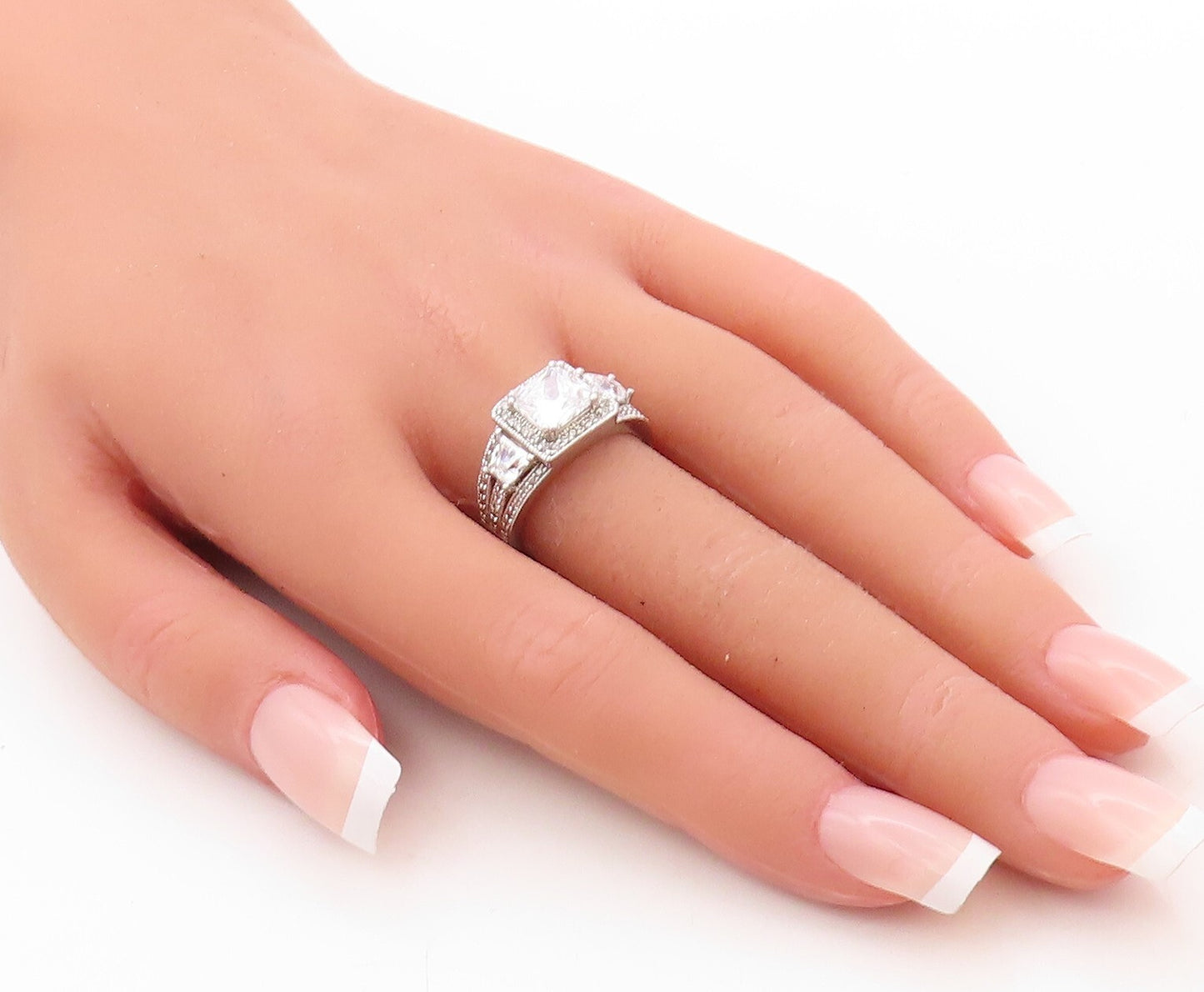 925 Sterling Silver Vintage Ring Designer Square Cut CZ Inlay  Sz 7  RG30936