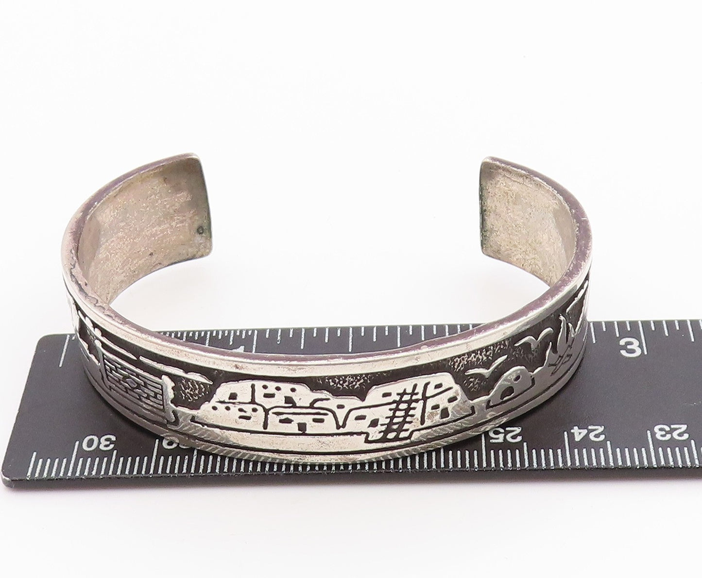 925 Sterling Silver Vintage Bracelet NAVAJO Village Life Carved Cuff  BT11342