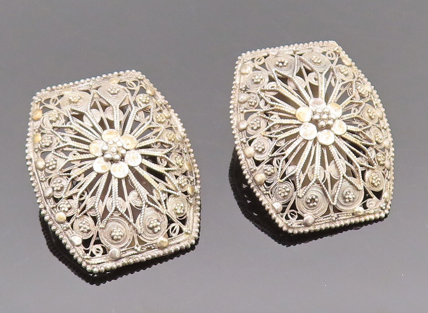 925 Sterling Silver  Vintage Openwork Floral Clip Back Earrings  EG12315