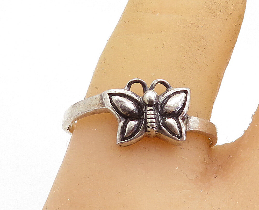925 Sterling Silver  Vintage Petite Butterfly Motif Band Ring Sz 9  RG6092