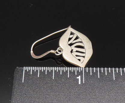 925 Sterling Silver  Vintage Carved Kissy Lips Earrings  EG11851