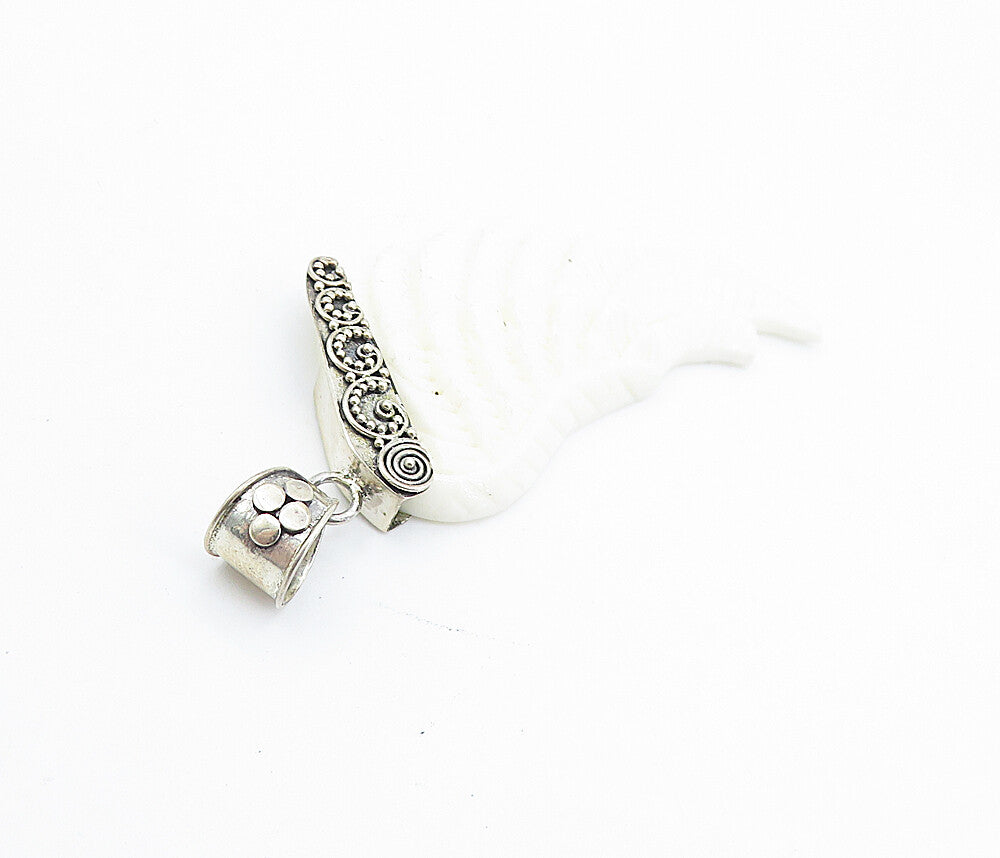 925 Sterling Silver  Vintage Carved Wing Design Swirl Drop Pendant  PT5891