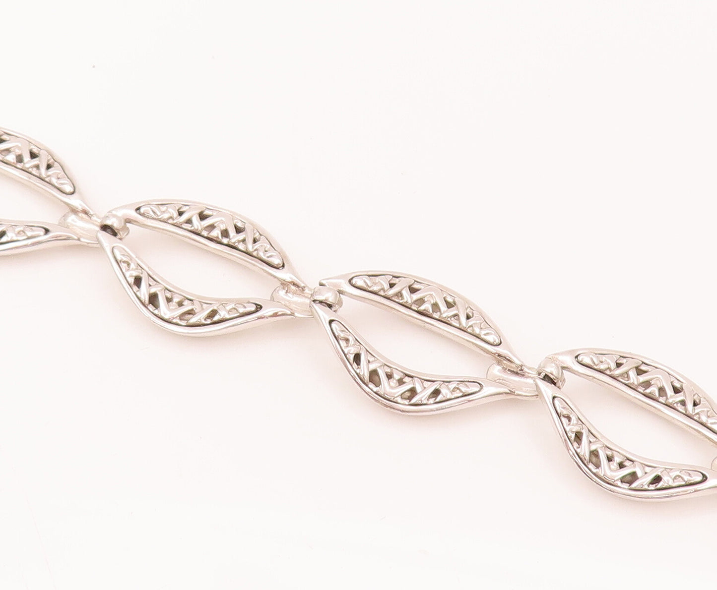 925 Sterling Silver Vintage Designer Solid Carved Eyelid Chain Bracelet BT9938