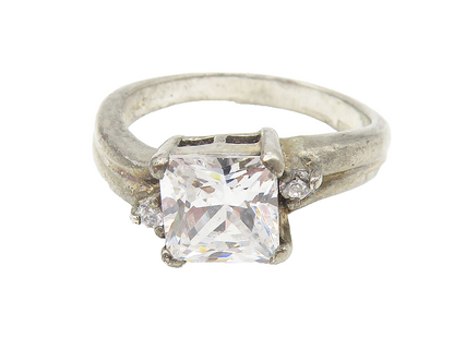 925 Silver  Vintage Cubic Zirconia Solitaire With Accents Ring Sz 7.5  RG11055
