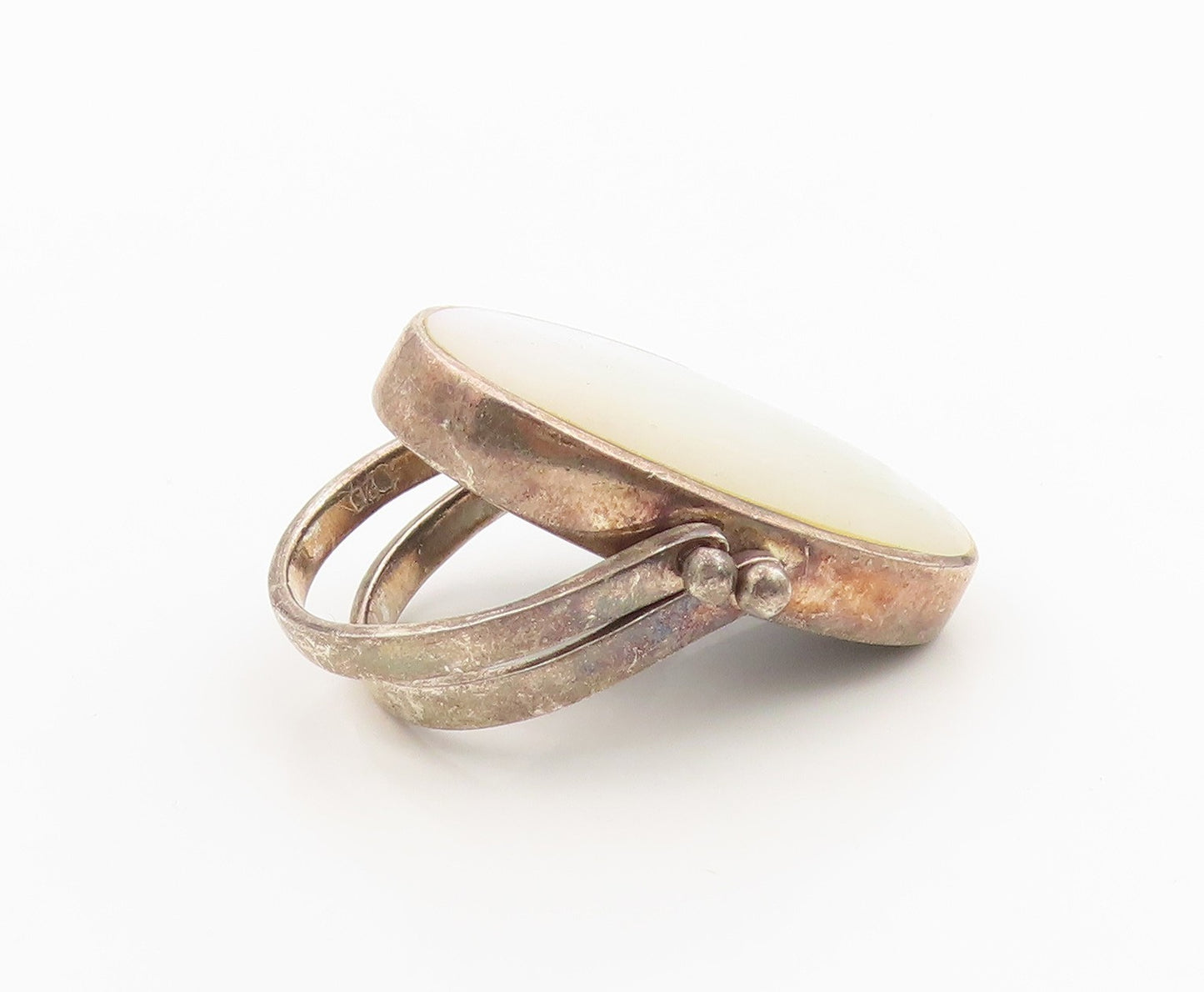 925 Sterling Silver Vintage Ring Oval Mother Of Pearl & Onyx Band  Sz 6  RG36264