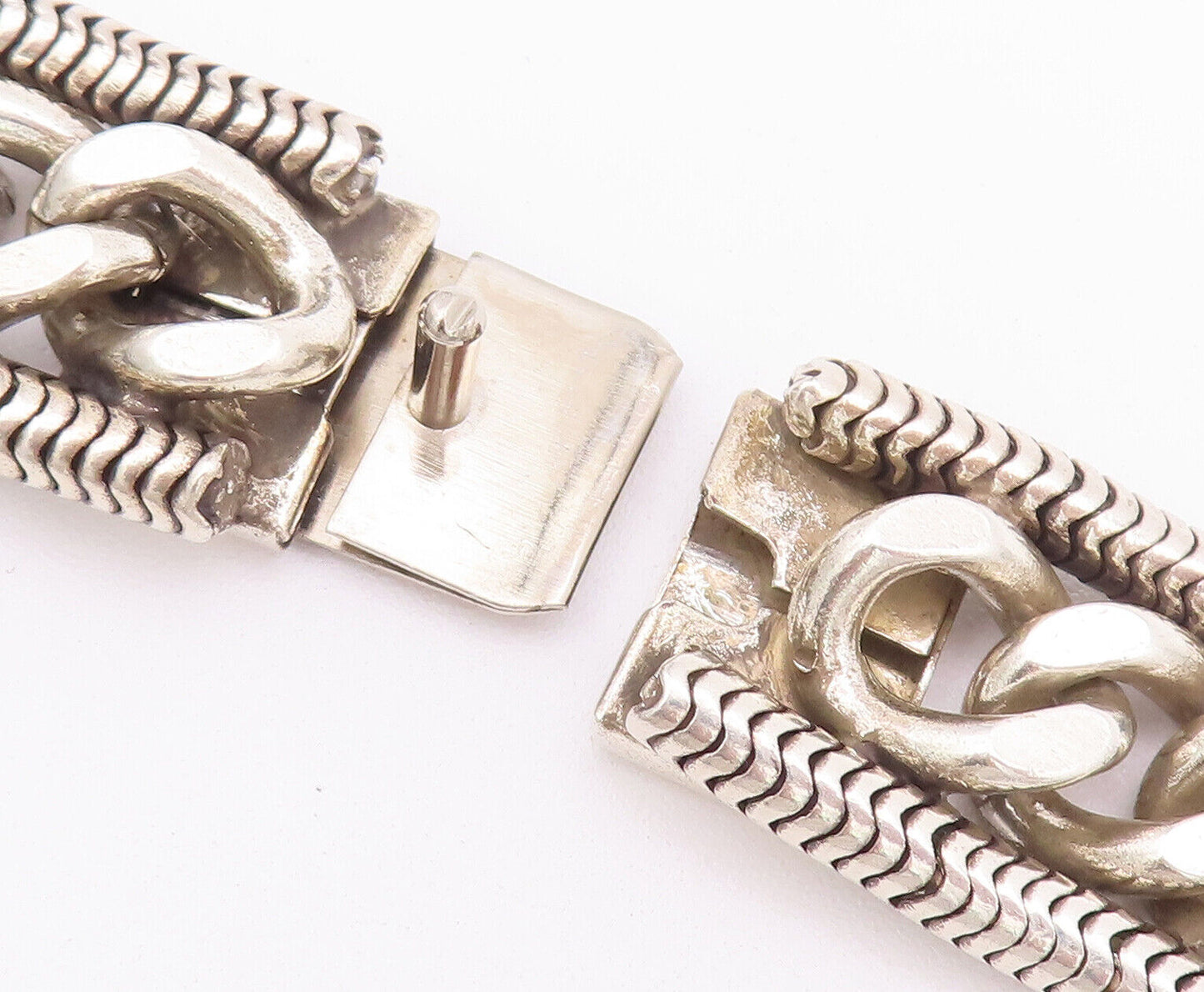 925 Sterling Silver Vintage Necklace Heavy Links Bordered Rope Effect  NE4247