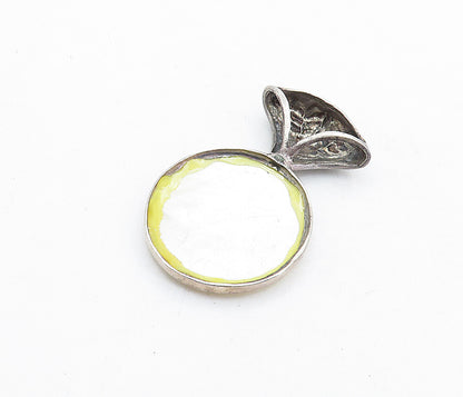 925 Sterling Silver  Vintage Mother Of Pearl Round Wheat Detail Pendant PT3988