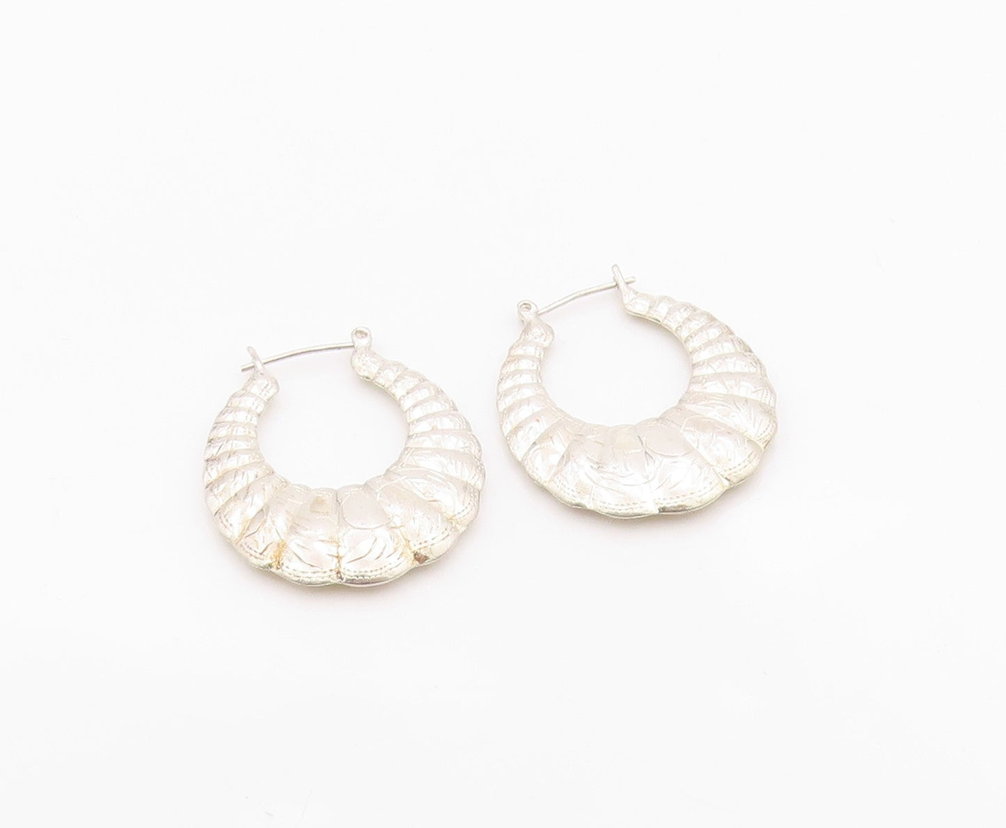 925 Sterling Silver Vintage Earrings Modernist Etched Croissant Hoops  EG14409