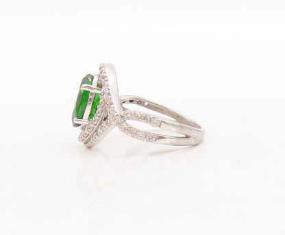 925 Sterling Silver Vintage Ring Designer Oval Green White CZ   Sz 7  RG29641