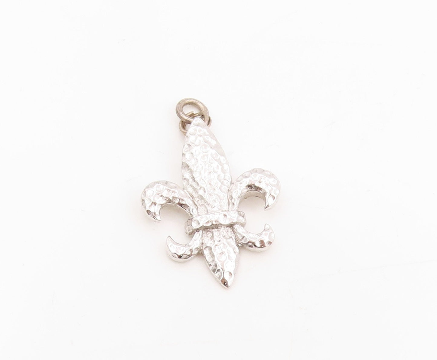 925 Sterling Silver Vintage Pendant Hammered French Lily Royalty Symbol  PT25398