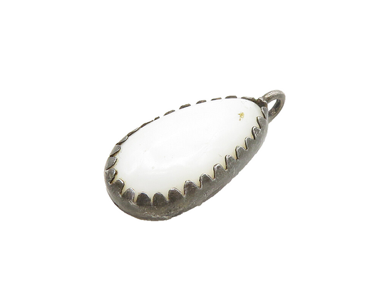 925 Sterling Silver  Vintage Cabochon Cut Mother Of Pearl Pendant  PT14094