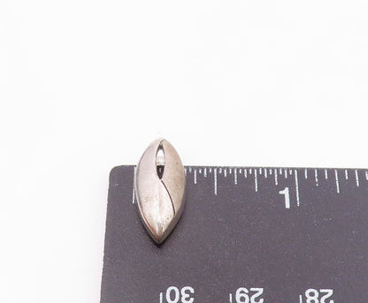 925 Sterling Silver  Vintage Genuine Diamond Pointed Oval Pendant  PT11943