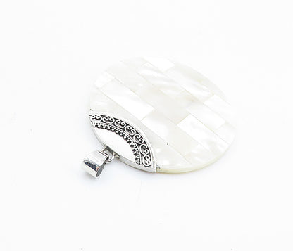 925 Sterling Silver  Mother Of Pearl Brick Layer Round Swirl Pendant  PT5894