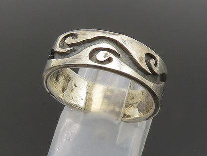 925 Sterling Silver  Vintage Engraved Wave Swirl Band Ring Sz 7.5  RG24412