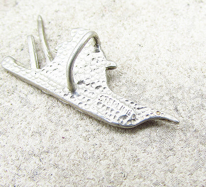 925 Sterling Silver  Vintage Etching Detail Sailing Ship Pendant  PT1740