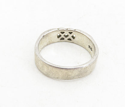 925 Sterling Silver  Vintage Open Pretzel Knot Detail Band Ring Sz 7.5  RG8663