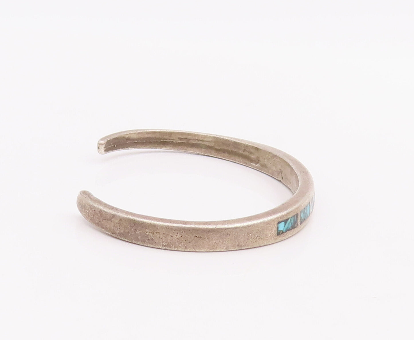 925 Sterling Silver Vintage Bracelet ZUNI Solid Crushed Turquoise Cuff  BT10565