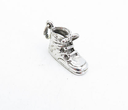 925 Sterling Silver  Vintage Petite Shiny Sculpted Shoe Motif Pendant  PT3508