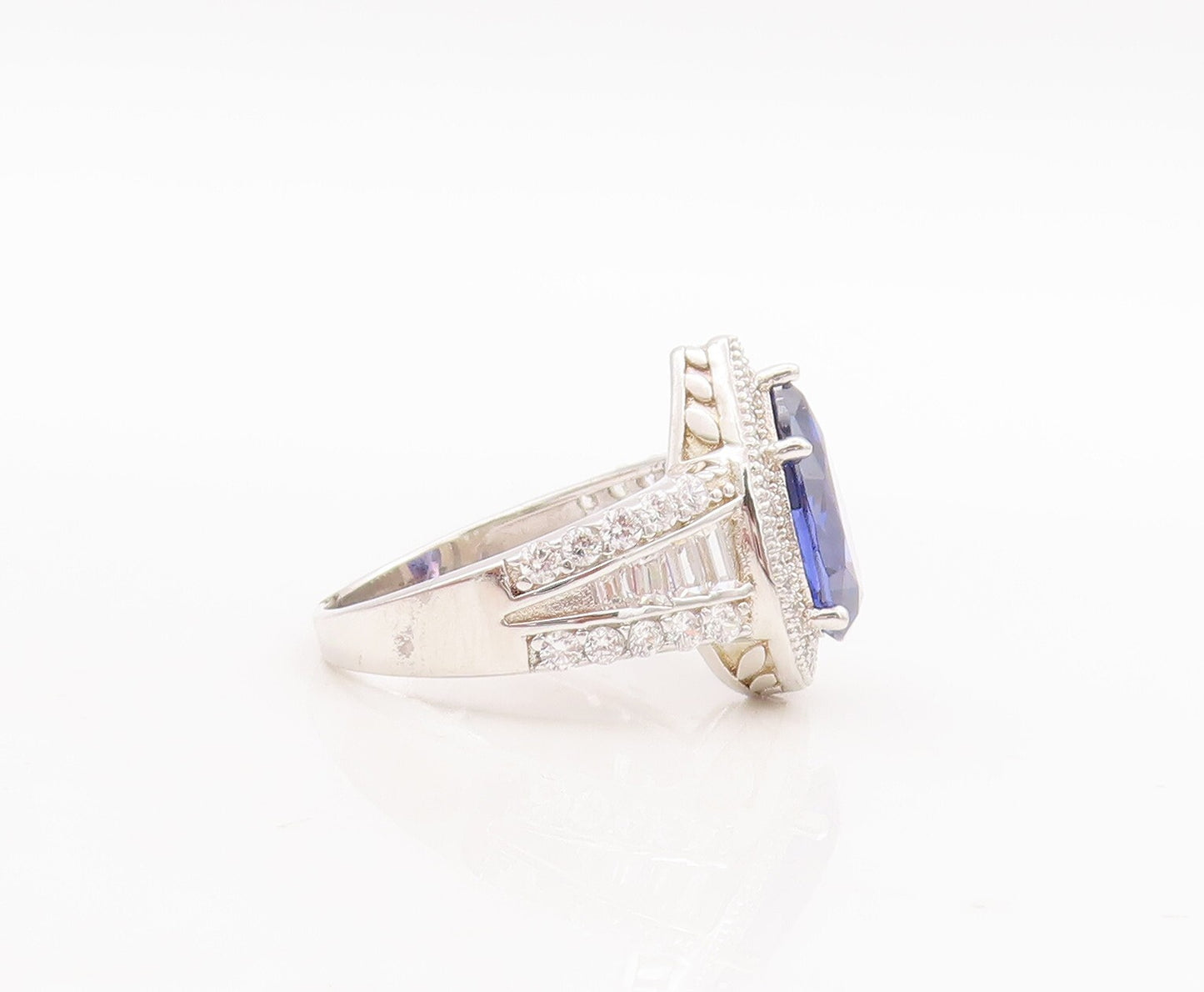 925 Sterling Silver Vintage Ring Drop Cut Sapphire Halo CZ Inlay  Sz 7  RG30944