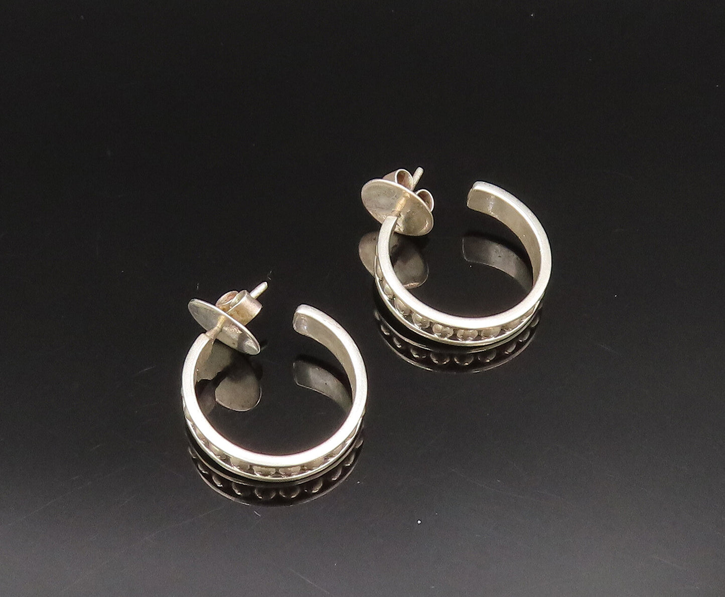 LETY G 925 Sterling Silver Vintage Raised Edge Dotted Hoop Earrings EG11817