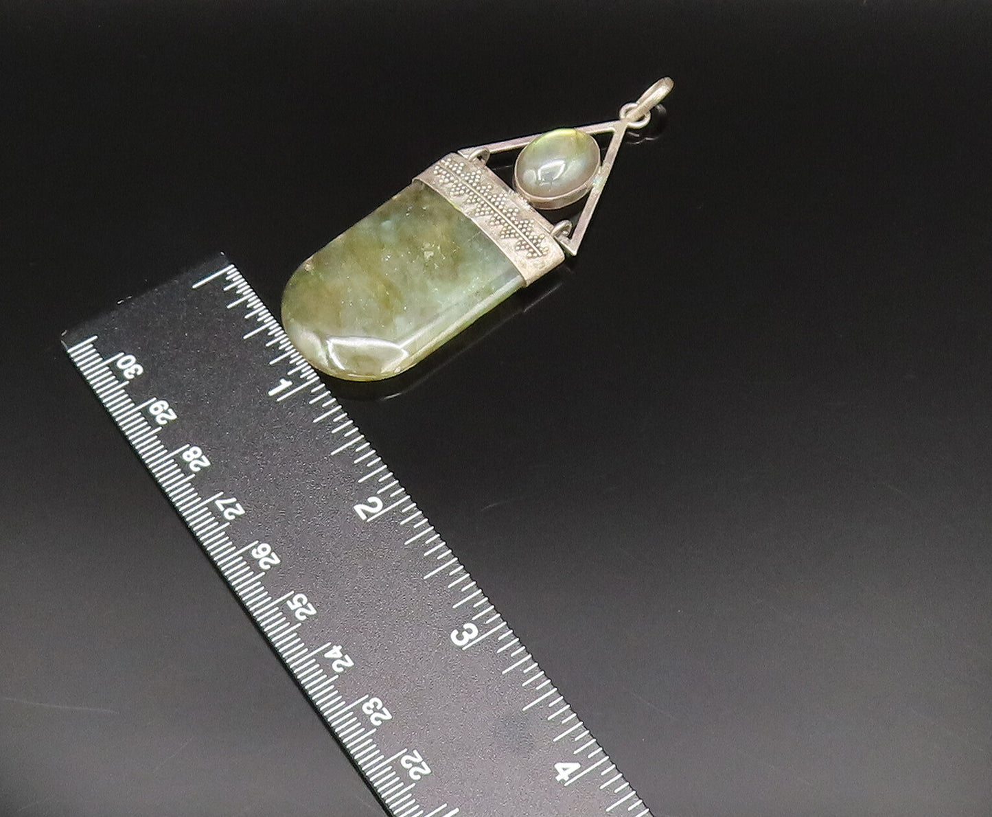 925 Sterling Silver  Vintage Beaded Detail Labradorite Pendant  PT21181