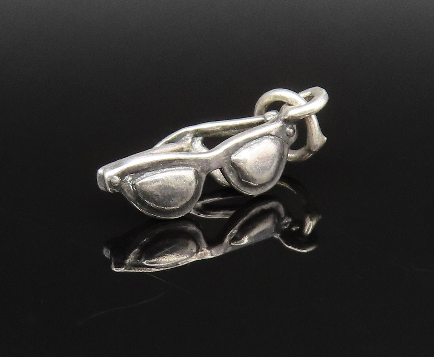 925 Sterling Silver  Vintage Summer Sunglasses Charm Pendant  PT21414