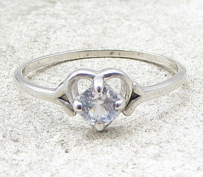 925 Sterling Silver  White Cubic Zirconia Love Heart Ring Sz 7  RG1634