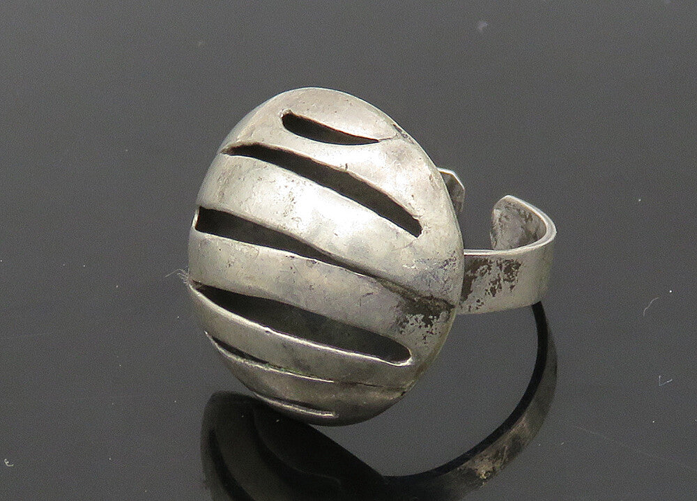 925 Sterling Silver  Vintage Cutout Stripes Dome Band Ring Sz 8  RG21181