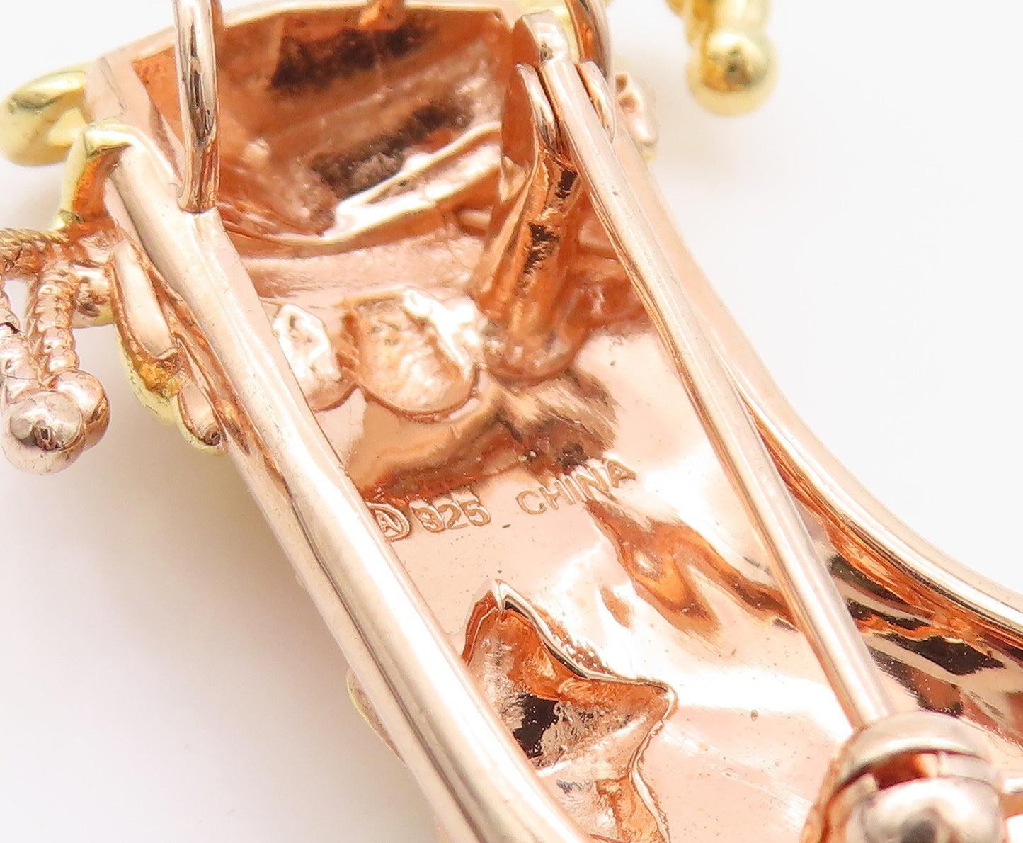 925 Sterling Silver Vintage Brooch Gold Plated Christmas Stocking  BP11671
