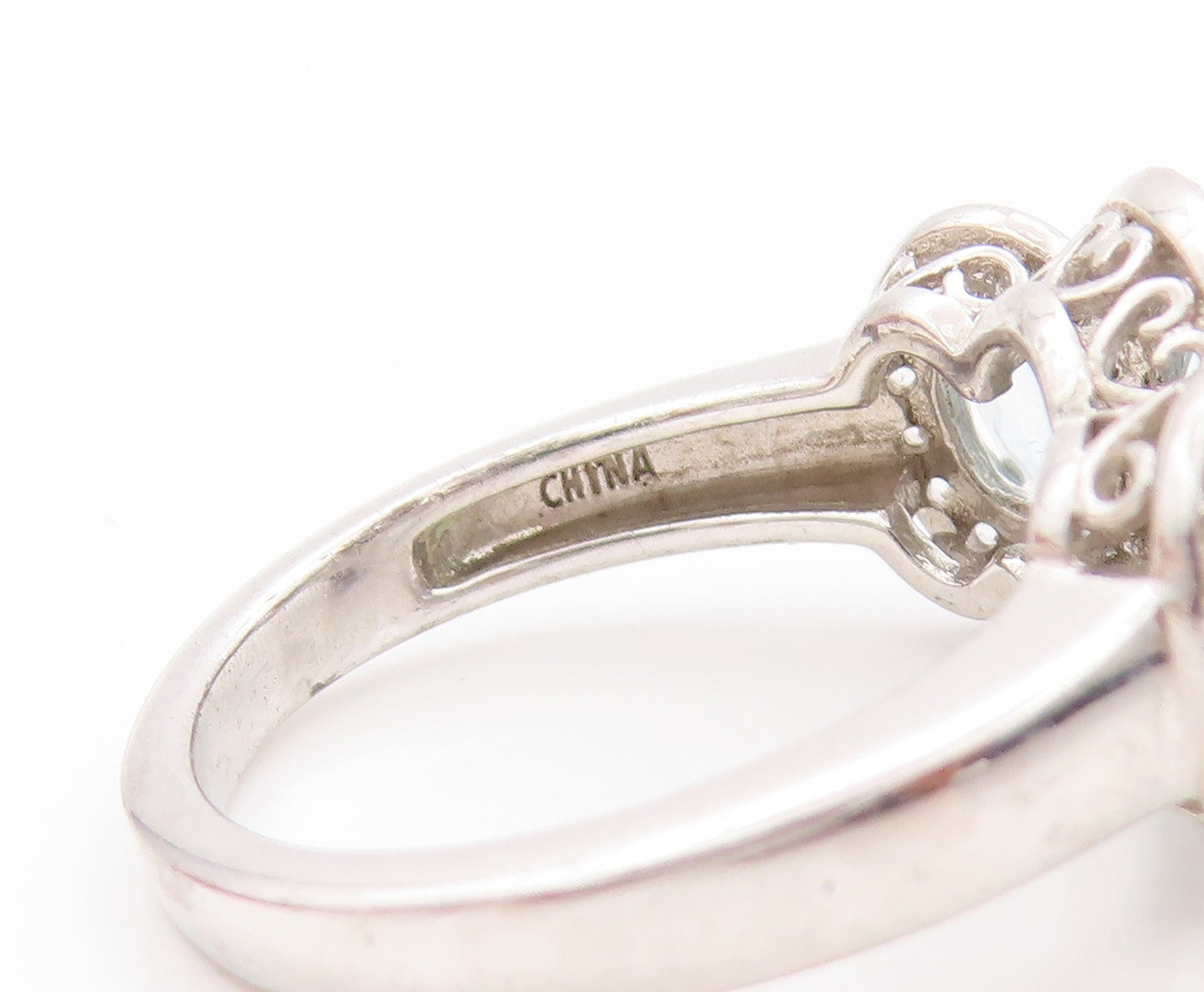 925 Sterling Silver Vintage Ring Three Blue Halo White Topaz  Sz 6  RG32788