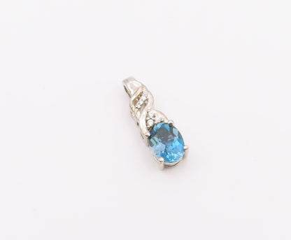 925 Sterling Silver  Vintage Shiny Prong Set Blue Topaz Pendant  PT15849
