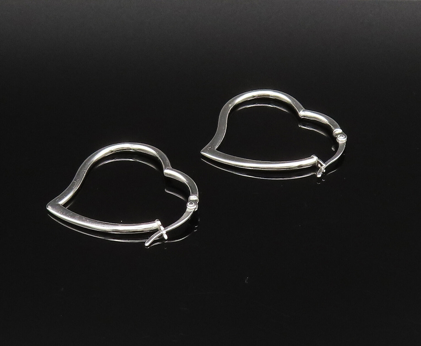 925 Sterling Silver  Vintage Minimalist Open Love Heart Hoop Earrings  EG12043