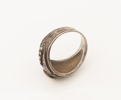 925 Silver  Vintage Bead & Carved Detail Mother Of Pearl Ring Sz 9.5  RG26394